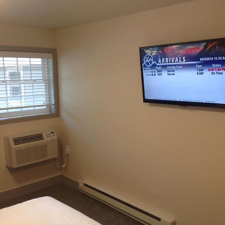 Basalt Mountain Inn Room photo