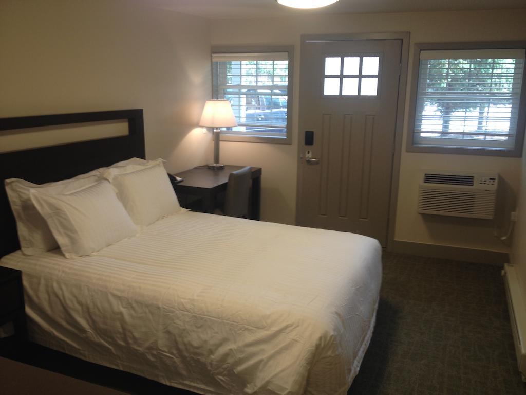 Basalt Mountain Inn Room photo