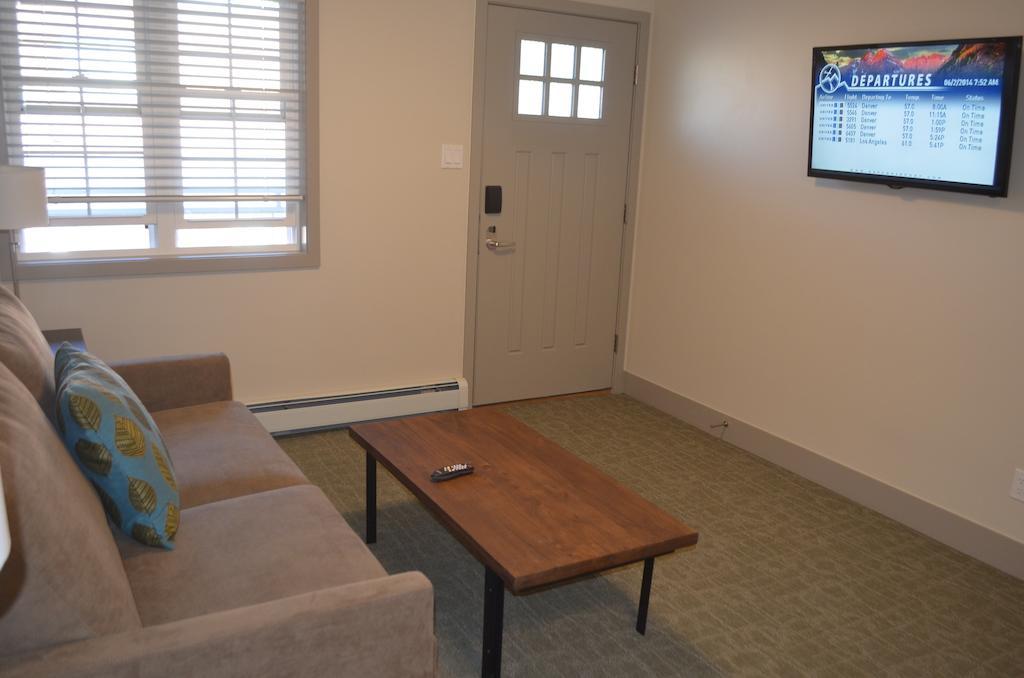 Basalt Mountain Inn Room photo