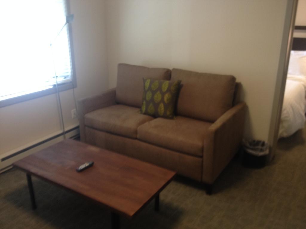 Basalt Mountain Inn Room photo